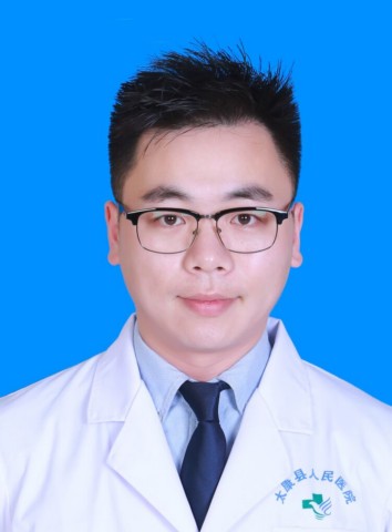 邱伟 胸外科副主任医师